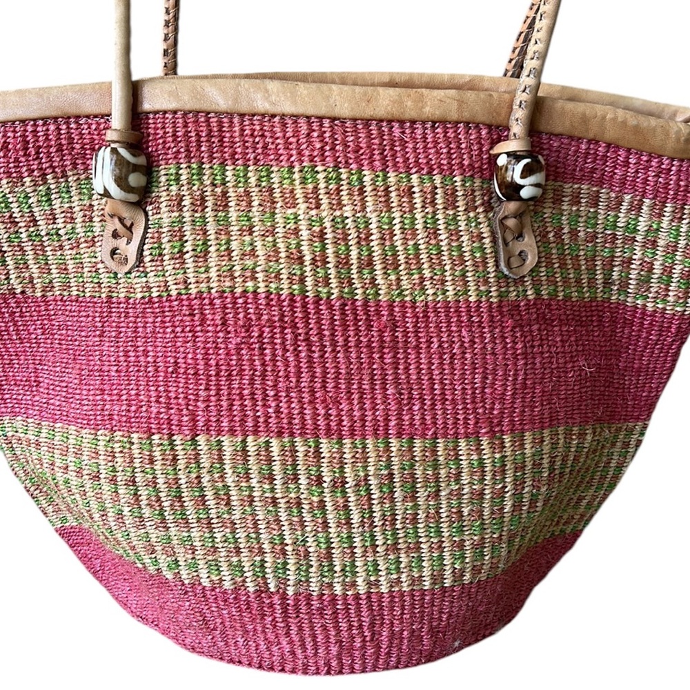 Kenyan Pink Green Tan Hand Woven Sisal & Leather Beaded Straw Zipper Tote Bag - Picture 5 of 15